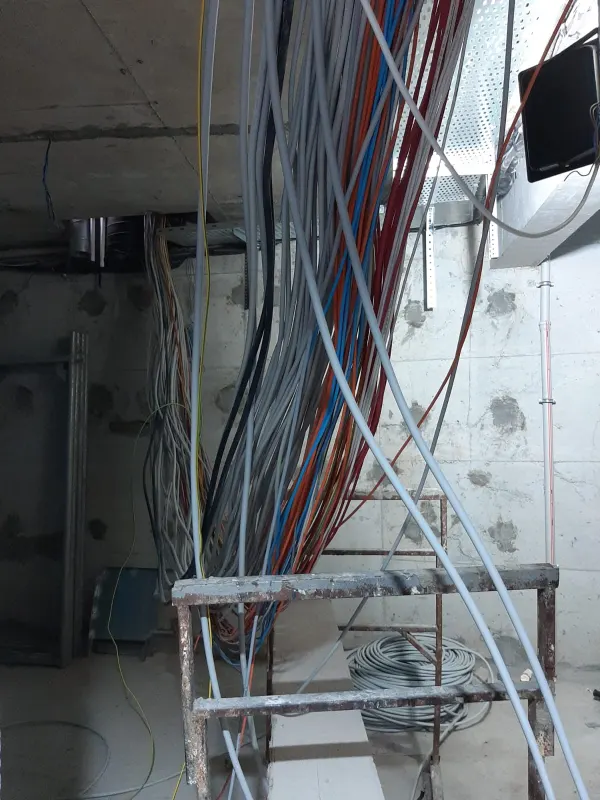 Çok Hatlı Elektrik Borulama Tesisatı