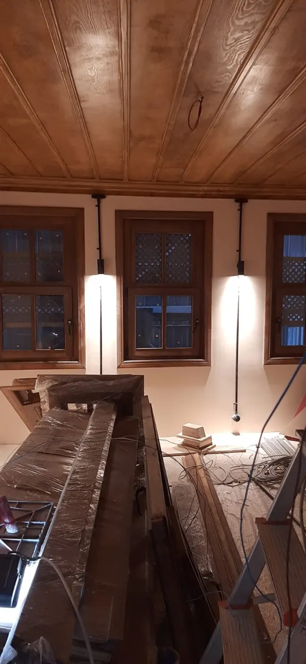 Pencere Duvarı Aplik Aydınlatması
